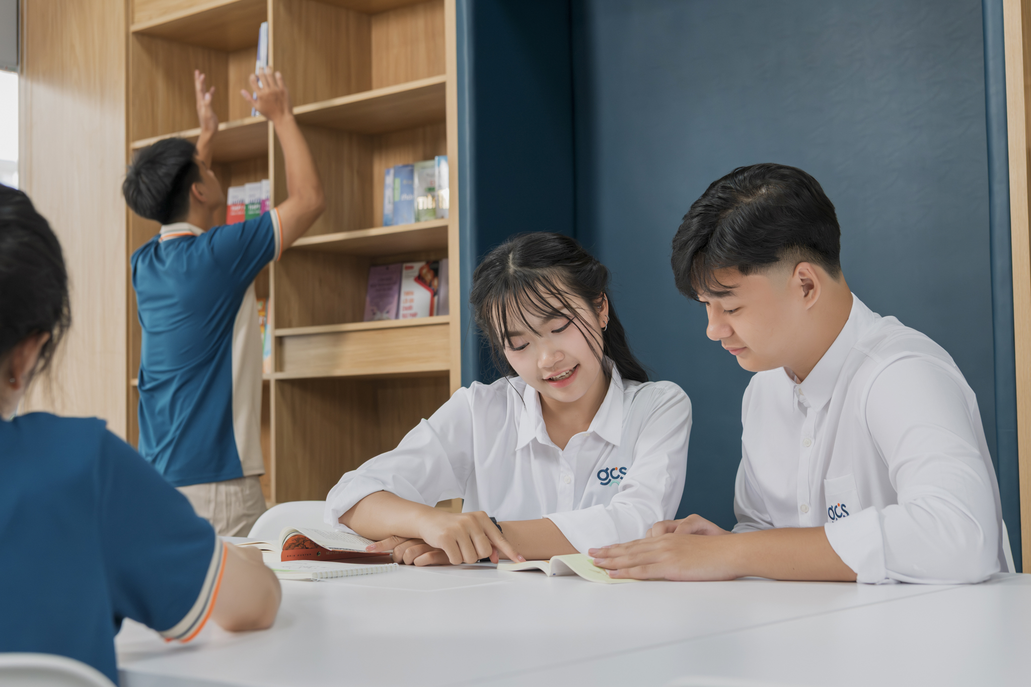Thư viện Ảnh - Video