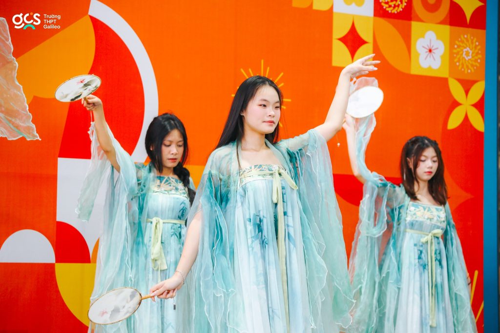 Trường THPT Galileo: Khai xuân rộn ràng  – Ươm mầm hi vọng